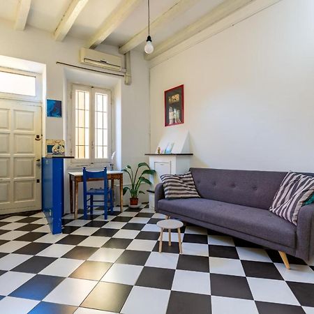 Porta Ticinese Colorful Apartment! ميلان المظهر الخارجي الصورة