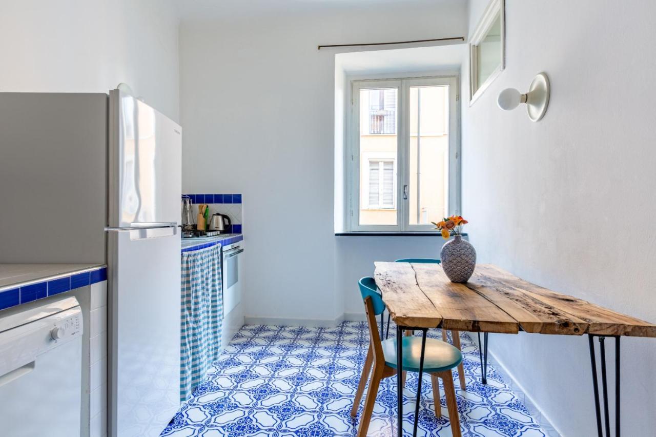 Porta Ticinese Colorful Apartment! ميلان المظهر الخارجي الصورة