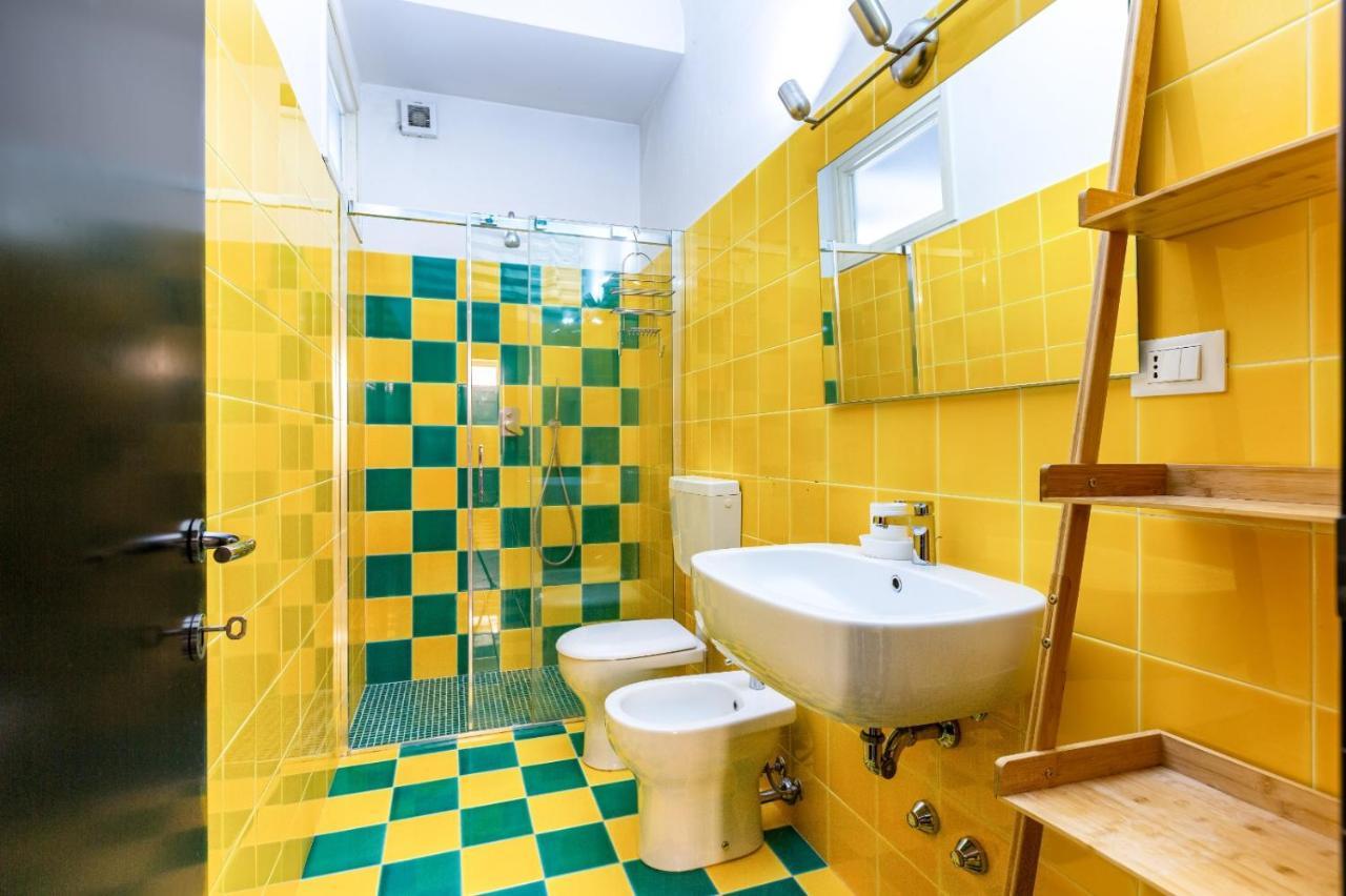Porta Ticinese Colorful Apartment! ميلان المظهر الخارجي الصورة